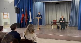 Сегодня в актовом зале техникума состоялась очередная встреча с начальником учебно-методического отдела прокуратуры Свердловской области